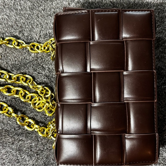 Handbags - Elegant Brown Quilted Chain Bag